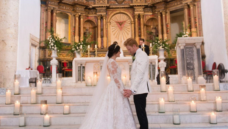 The Differences Between A Catholic Or Traditional Wedding Program