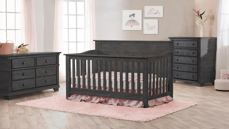 Why Moms Often Choose Wood Convertible Crib