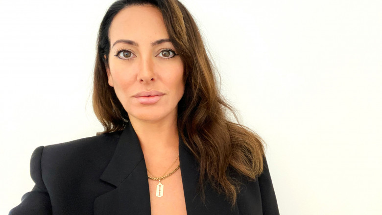 Sara Wallace Is A Competent Executive Producer At SMUGGLER