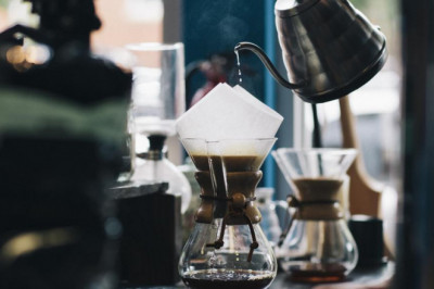 what the oxford english dictionary doesnt tell you about hospitality jobs in canada