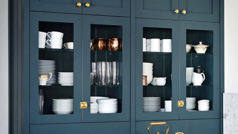 3 Reasons you should choose wood cabinet doors for kitchen