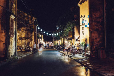 laminate flooring looks really unquie