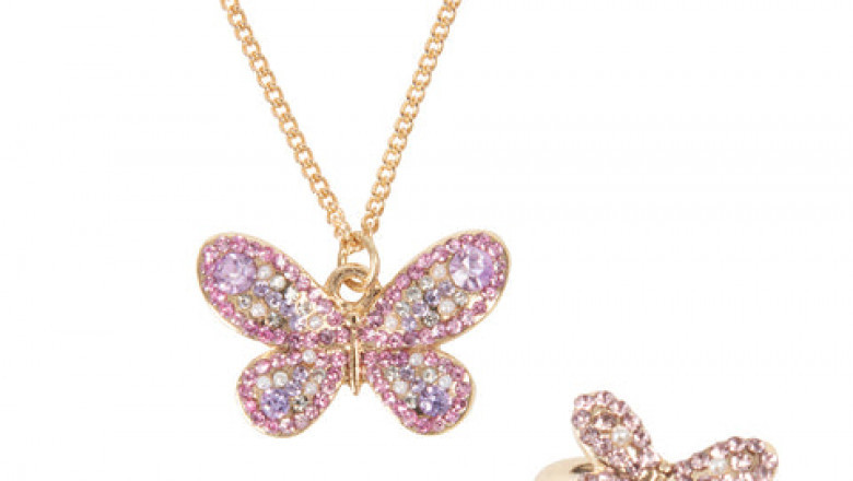 What’s the Best Age-Appropriate Jewelry for Kids?