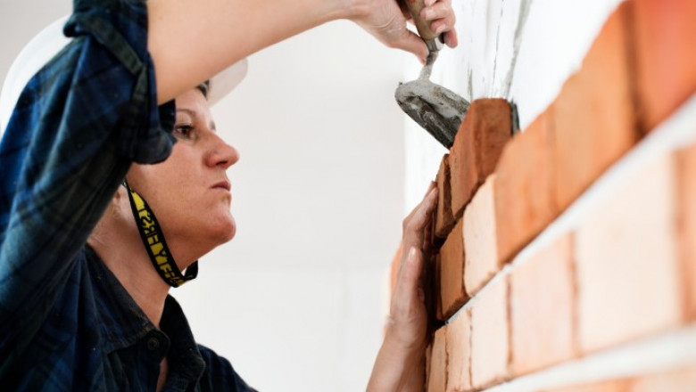 Do You Know About Bricklaying Training Course?