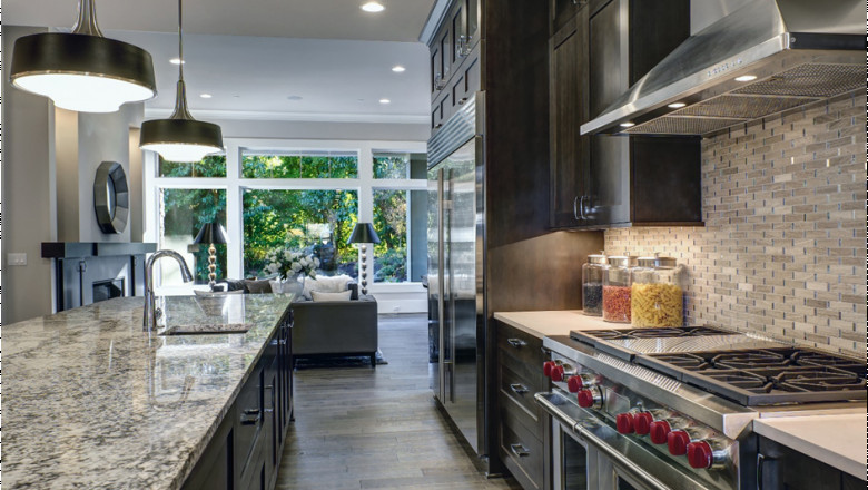 3 Proven Tips to Remodel With Black Kitchen Cabinets on a Tight Budget