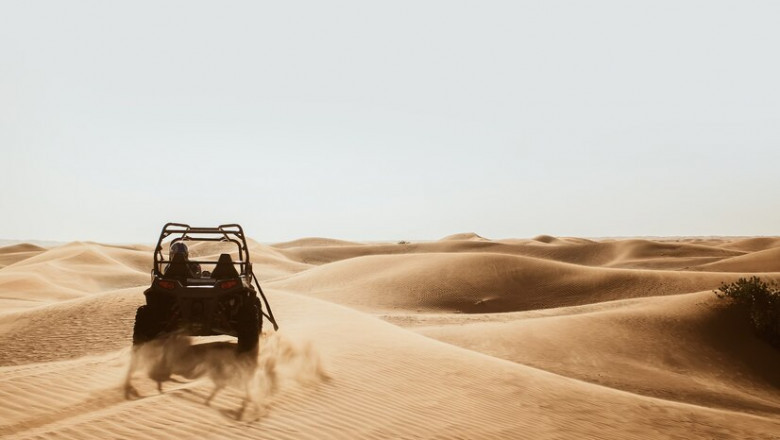 Indulge in Day Out Safari's Desert Safari Dubai Tours