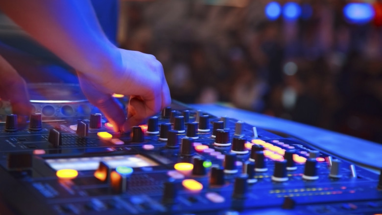Wedding Dj Service