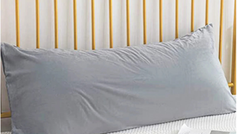 Why You Should Hug A Body Pillow And How To Use It