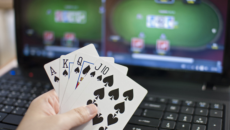 Inilah Mengapa Poker Online Di Dewapoker Tetap Ada Hingga Sekarang