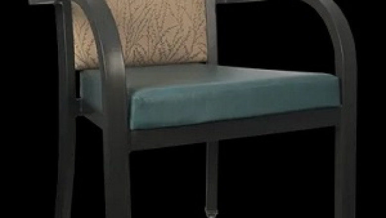 Common Myths of Senior Living- Yumeya Furniture