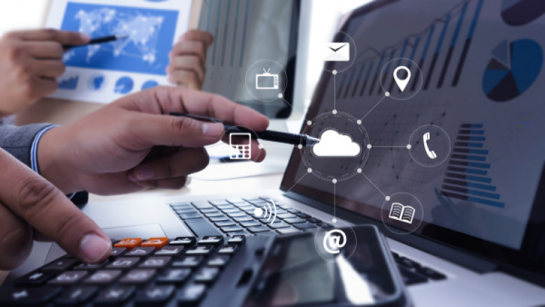 What is AWS cloud computing service? What to use it for?