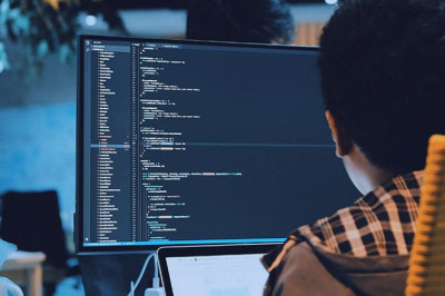 What does a front end developer do for a business?