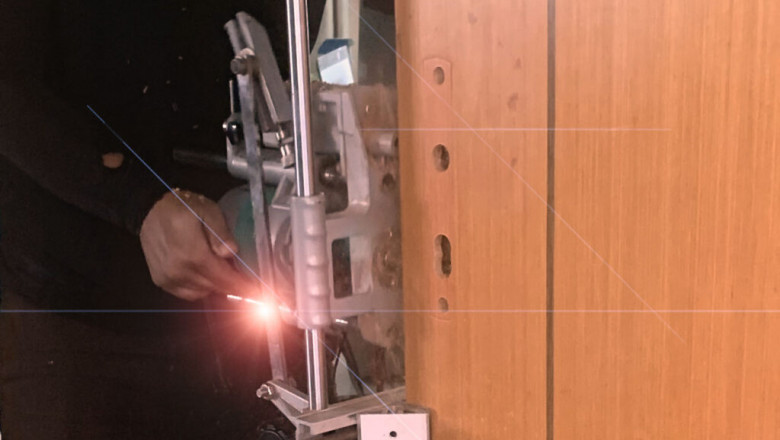 Introduction To Metal Gate Lock In Singapore & Its Security Features