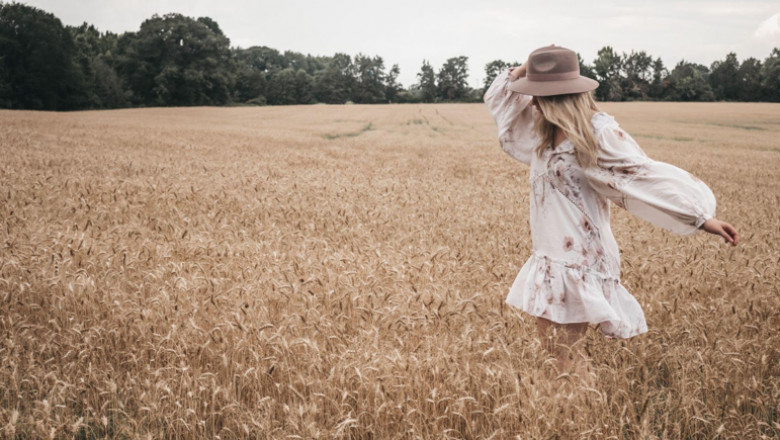 How To Style A Knee-Length Dress