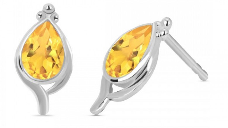 The yellow stone Citrine for month of November