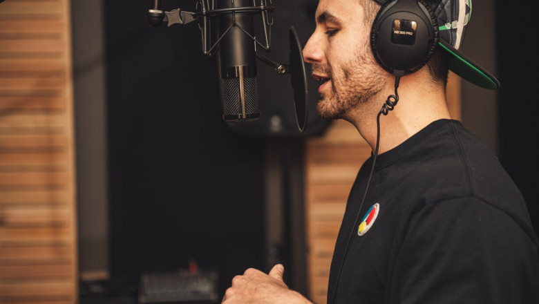 How To Create Professional Music In A Beginner Studio