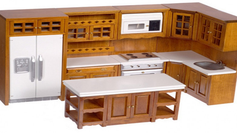 Decorating a Dollhouse Kitchen: Step by Step