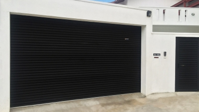 What Types of Repairing Needs Are There for Garage Doors?
