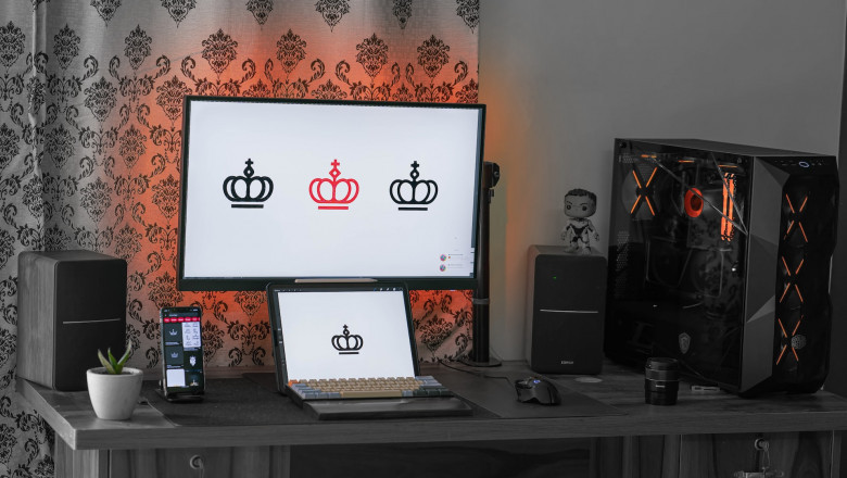 Top 10 Best Online Logo Makers 2022
