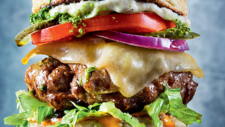 Hardee's Presents the Best Beef Burger in Karachi Pakistan