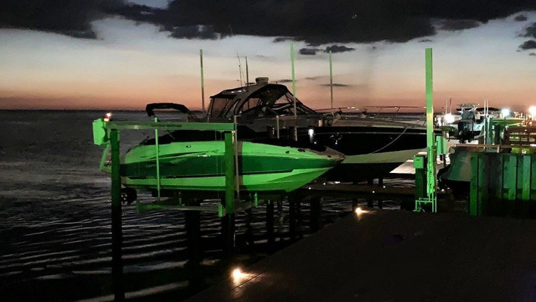 Underwater Fish Light | Greenglowdocklight.com