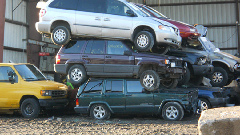 What Are the Scary Signs That Tell You to Sell Your Car?