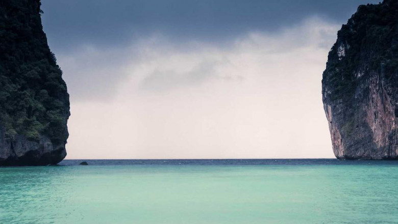 constructing big walls on a shoreline by tom hatlen