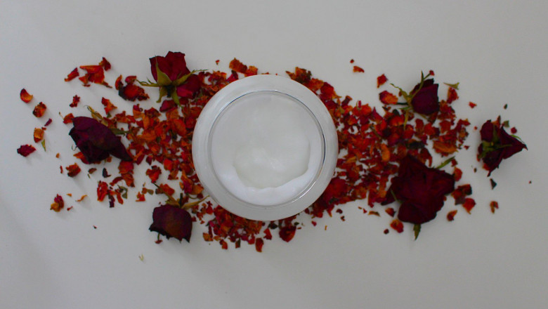 Top 10 Best Cosmetic Brands In 2022