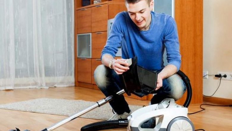 What is the best vacuum cleaner for hardwood floors?