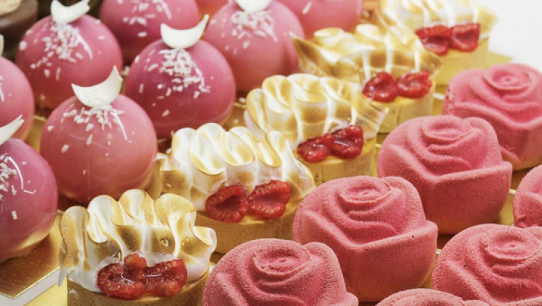 Birthday Cake Delivery Glasgow | Sugarfall.co.uk