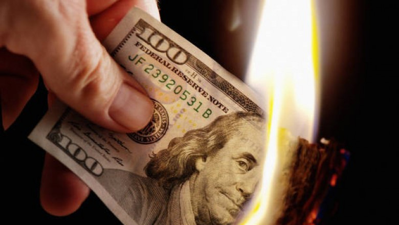 Spendthrift? Tips To Manage Finances by Rani Jarkas