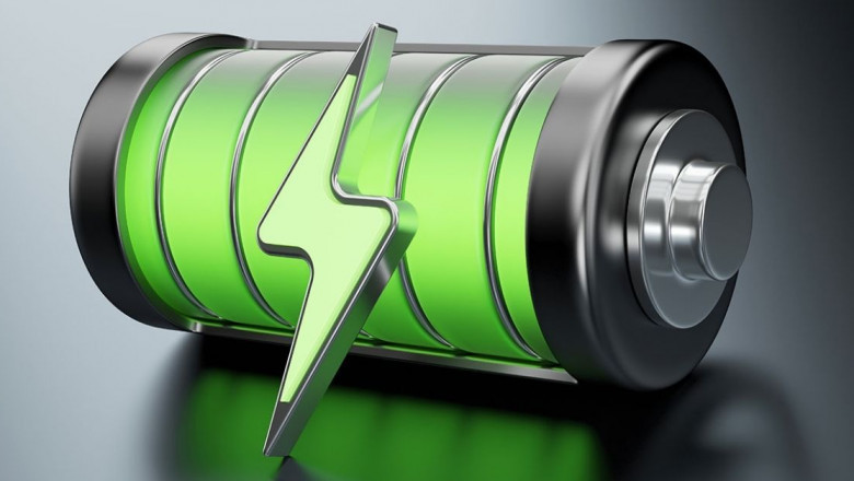Electricity is stored, transmitted, and discharged instantly by battery