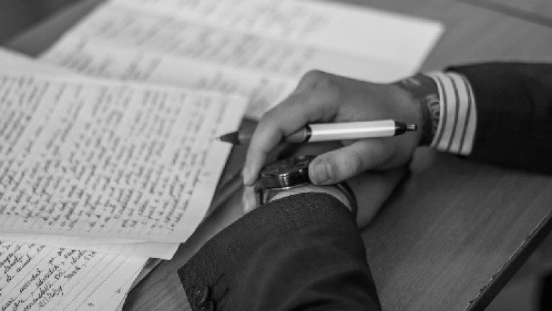 How to Write an Essay for College or University