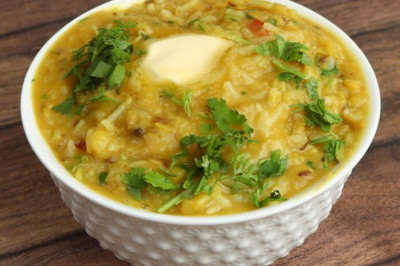 Benefits Of The Great Indian Khichdi And A Recipe