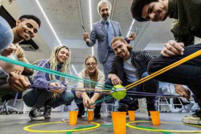 5 Unique Team-Building Activities in Dubai