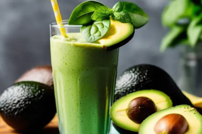 Avocado spinach diet smoothie recipe