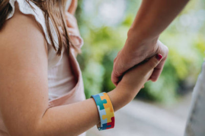 Building Social Skills in Children with Autism Strategies for Parents and Therapists