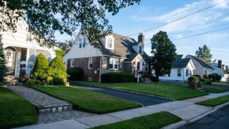 Is It Better To Rent or Buy a Home?