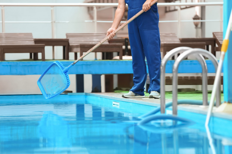 commercial pool cleaners