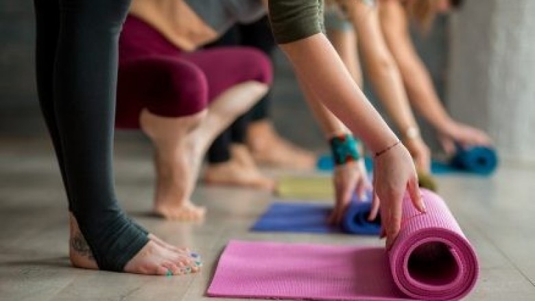 Yoga School in Rishikesh | Yoga Retreat in Rishikesh Himalayas | 200 Hour Yoga Teacher Training in Rishikesh