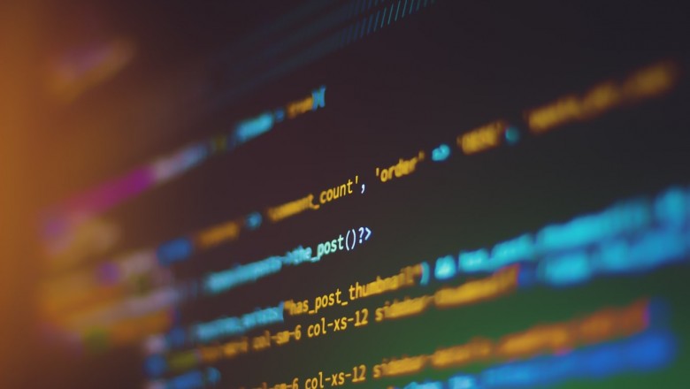 Best code editor design tool for web developers