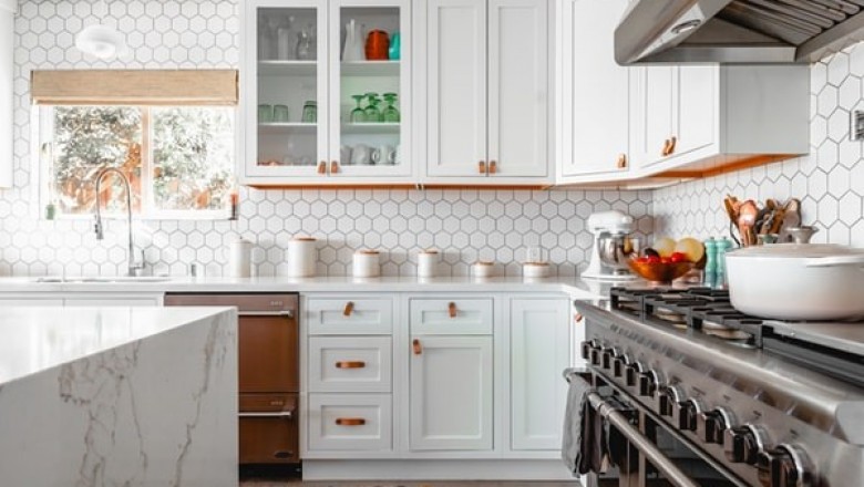 Can You DIY Cabinet Refacing San Diego?