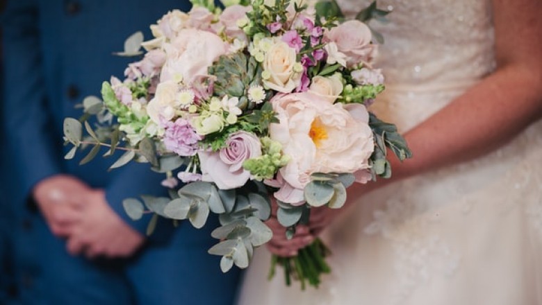 How Can You Customize Your Sola Wood Flowers?