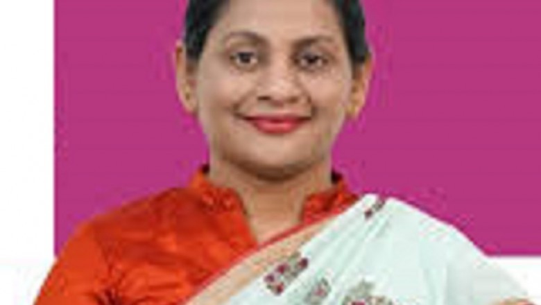 Meet Dr. Safeena Anas Best Gynecologist in Dubai - Laparoscopic Gynecologist in Aster Hospital