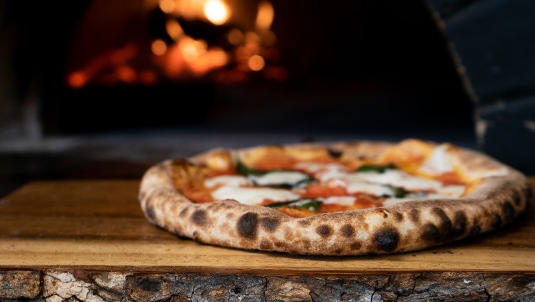 Why Does Wood-Fired Pizza Taste Better
