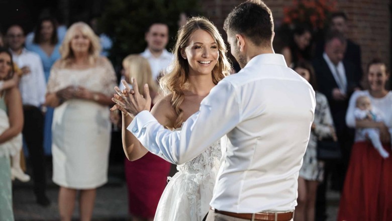 Look for a Top Rated & Professional Wedding Photographer for Memorable Captures