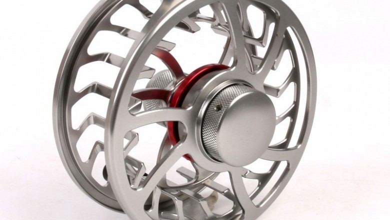 A Metal Color Geometric Hollow Fly Fishing Wheel