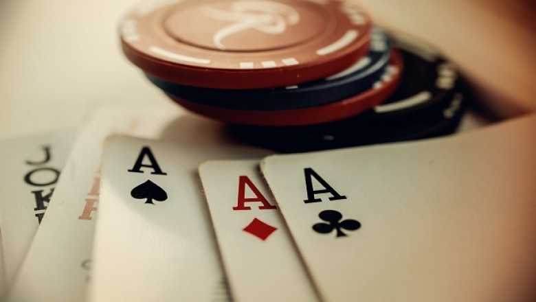BERMAIN SITUS BANDARQ ONLINE DENGAN PERMAINAN DOMINO YANG DAPAT DI ANDALKAN DI TAHUN 2020