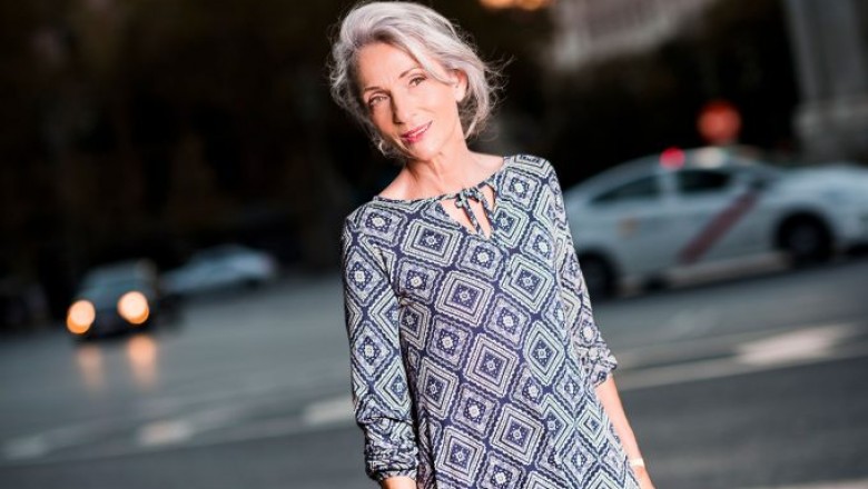 YOUNG CLOTHES FOR WOMEN WITH AN AGE