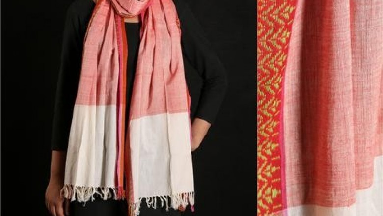 The Process and Exclusivity of Handloom Stoles in Kolkata